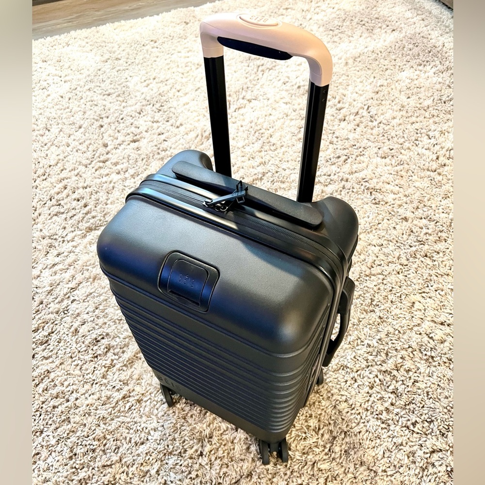 BEIS Small Carry-On Black